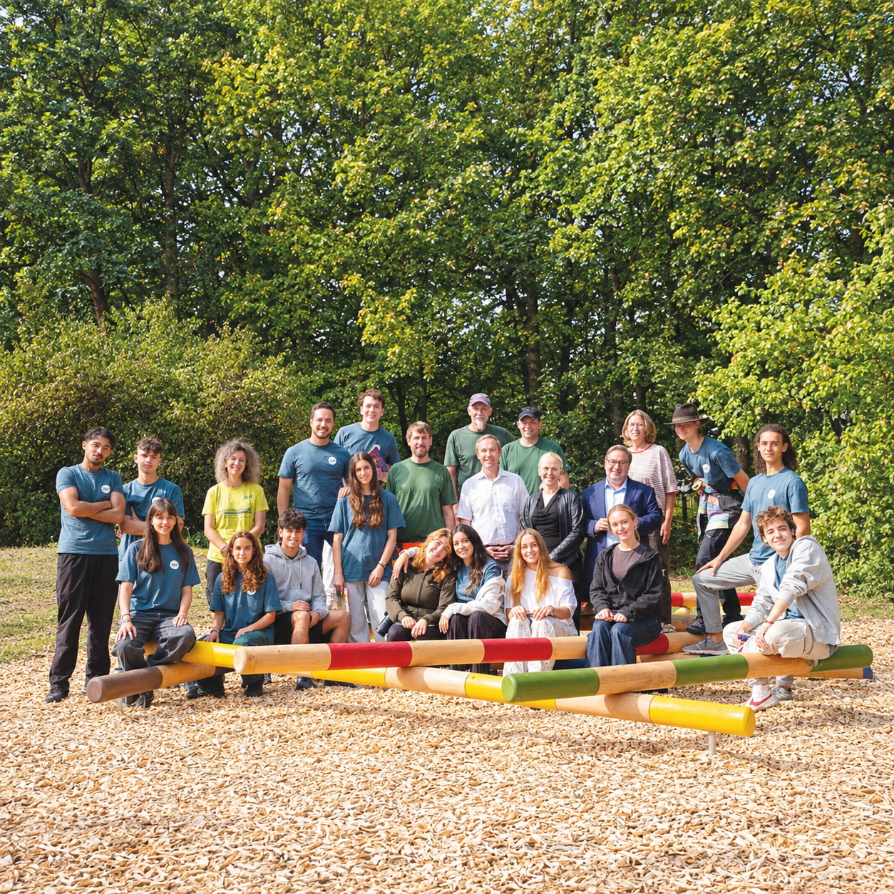 SPIELPLATZ RUNDERNEUERT