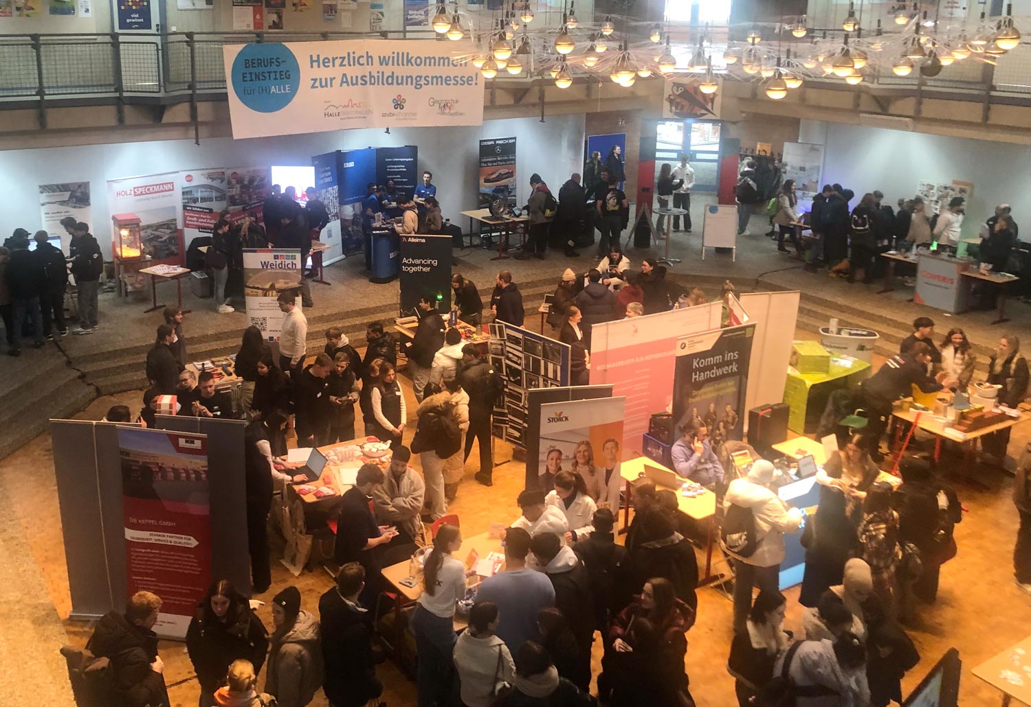 Schule einmal anders: die Gesamtschule Halle als Messeort.